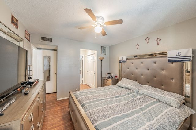 623 Ridgeline Drive, Hurst, TX 76053