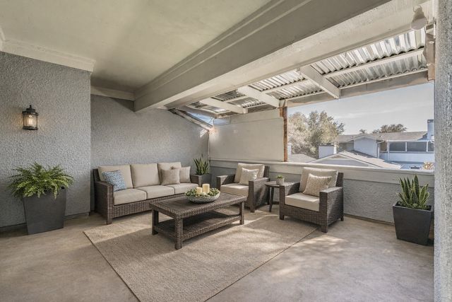 623 Ridgeline Drive, Hurst, TX 76053