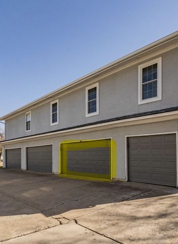 623 Ridgeline Drive, Hurst, TX 76053