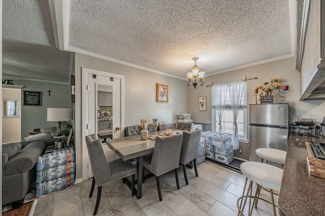 623 Ridgeline Drive, Hurst, TX 76053