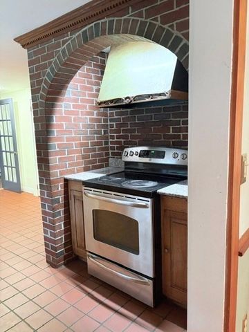 6 Greentree Lane, Newbury, MA 01922