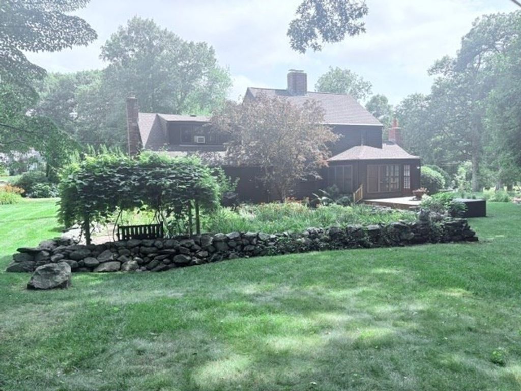 6 Greentree Lane, Newbury, MA 01922