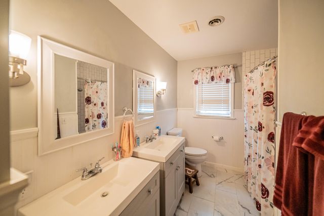 201 Maxfield Drive, Paducah, KY 42001