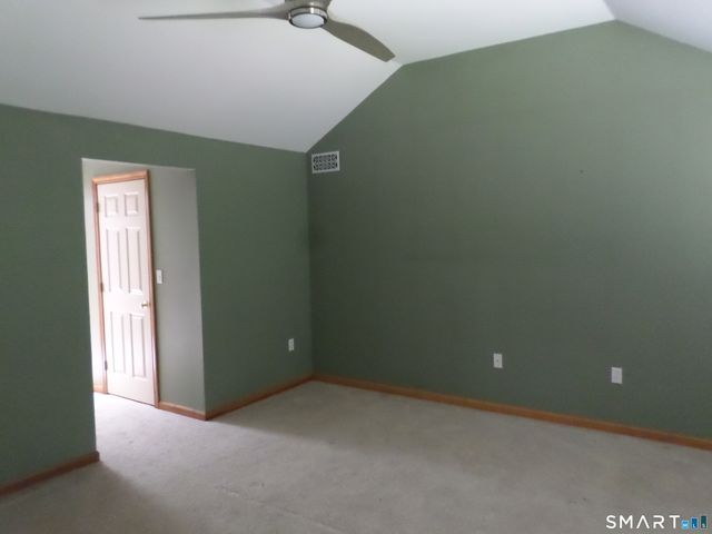 48 Brookview Circle, Manchester, CT 06040