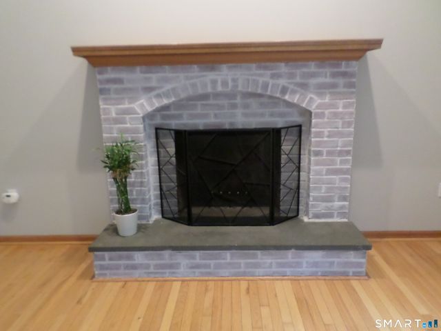 48 Brookview Circle, Manchester, CT 06040