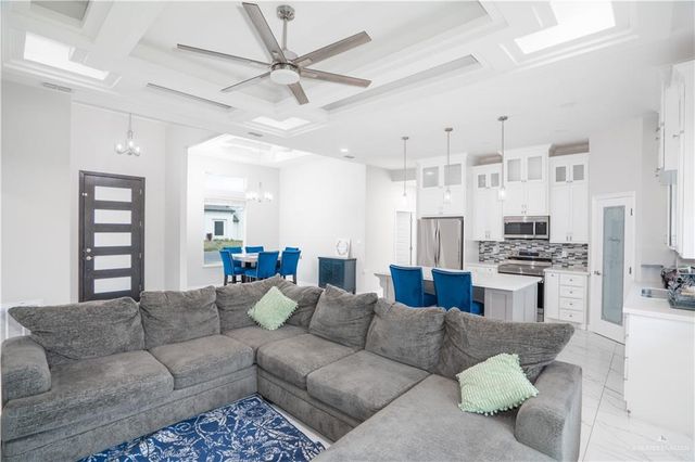 801 Juan Seguin Street, Weslaco, TX 78599