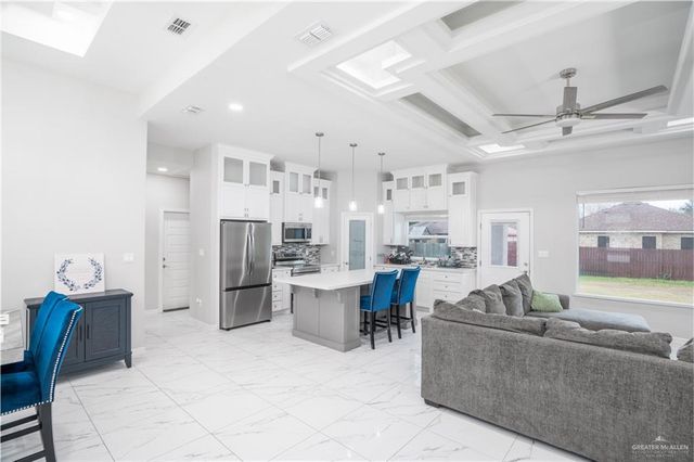 801 Juan Seguin Street, Weslaco, TX 78599