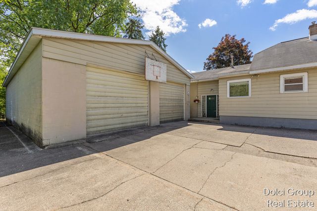 2524 Prairie Street, Wyoming, MI 49519