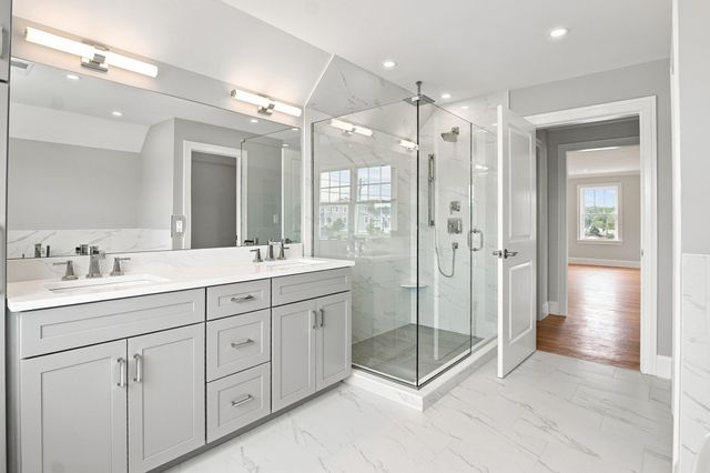 36 Ferullo Drive, Woburn, MA 01801