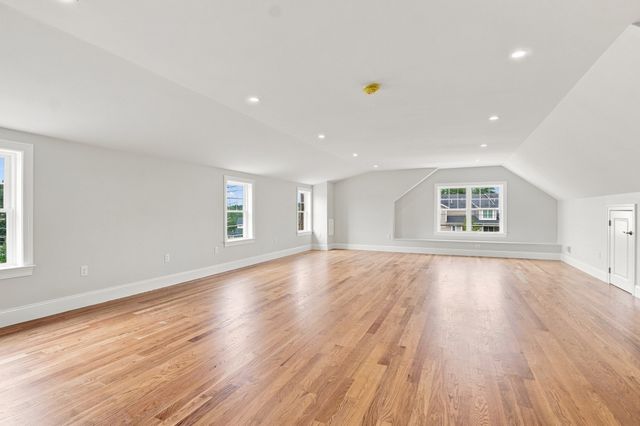36 Ferullo Drive, Woburn, MA 01801