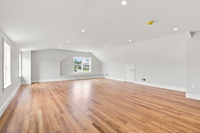 36 Ferullo Drive, Woburn, MA 01801