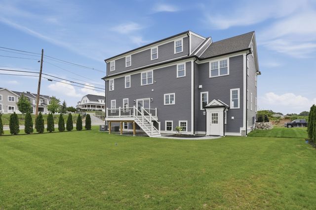 36 Ferullo Drive, Woburn, MA 01801
