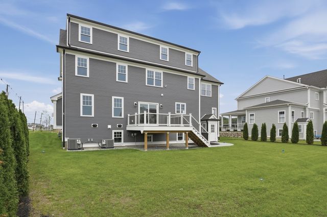36 Ferullo Drive, Woburn, MA 01801