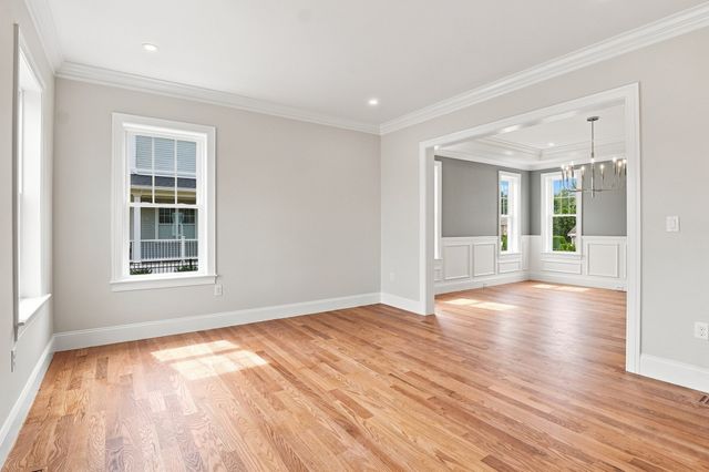 36 Ferullo Drive, Woburn, MA 01801