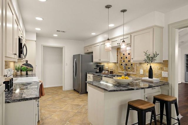 11817 Millwright PKWY, Austin, TX 78750