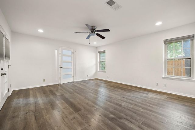 11817 Millwright PKWY, Austin, TX 78750