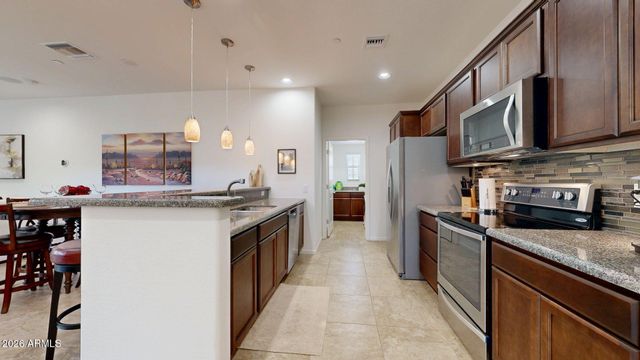 3935 E ROUGH RIDER Road 1270, Phoenix, AZ 85050