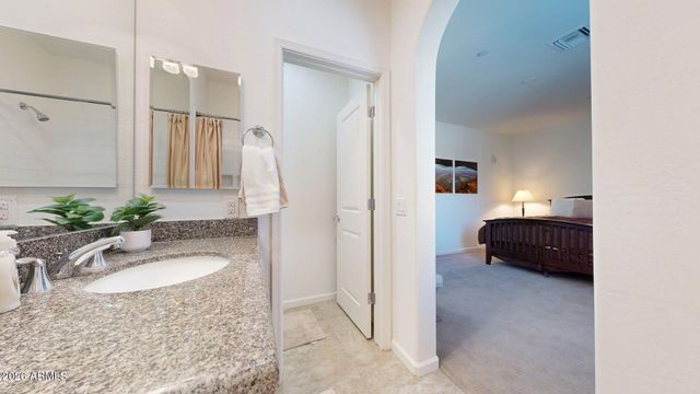 3935 E ROUGH RIDER Road 1270, Phoenix, AZ 85050