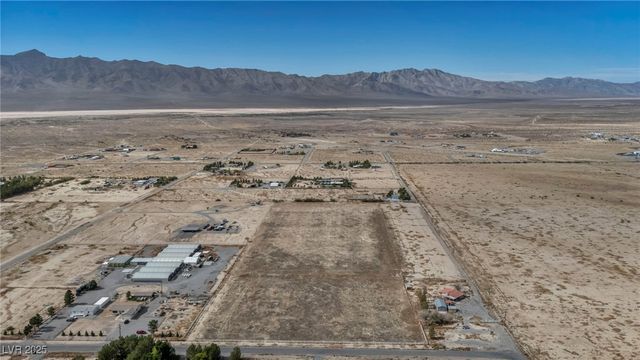 2351 Bond Street, Pahrump, NV 89048