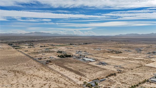 2351 Bond Street, Pahrump, NV 89048