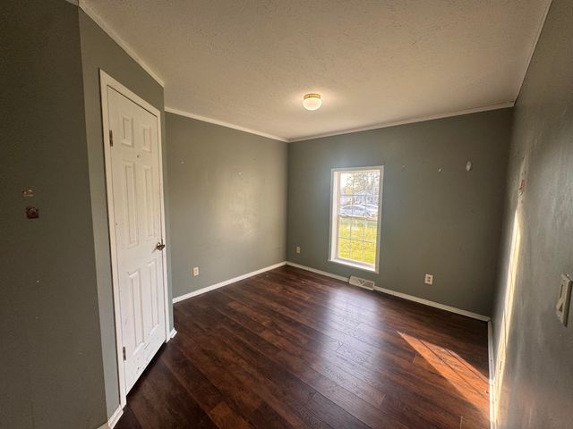 102 Hillview Court, Frankfort, KY 40601