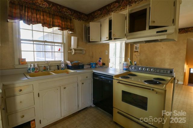170 Heritage Lane, Salisbury, NC 28147