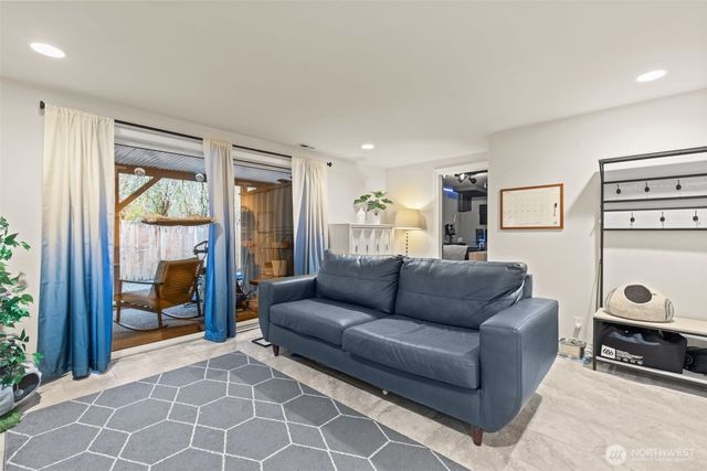 4033 120th Place SE, Everett, WA 98208