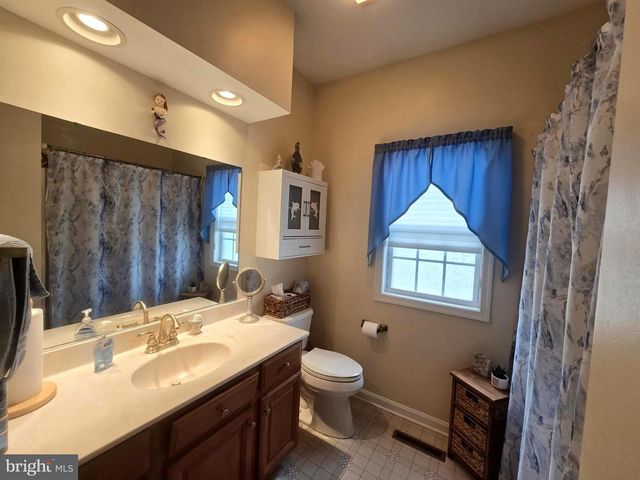11 HICKORY BRANCH LN, Milford, DE 19963