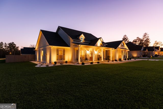 7301 Shadow Creek Drive, Hahira, GA 31632