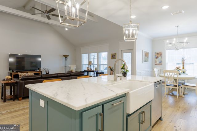 7301 Shadow Creek Drive, Hahira, GA 31632