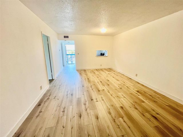 981 Hillcrest Court 306, Hollywood, FL 33021