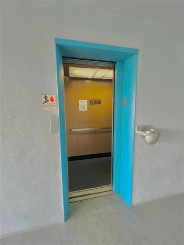 981 Hillcrest Court 306, Hollywood, FL 33021
