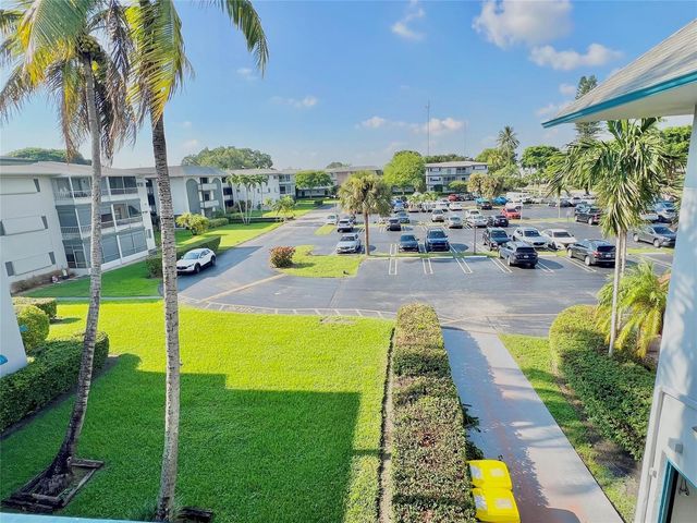 981 Hillcrest Court 306, Hollywood, FL 33021