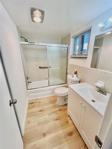 981 Hillcrest Court 306, Hollywood, FL 33021