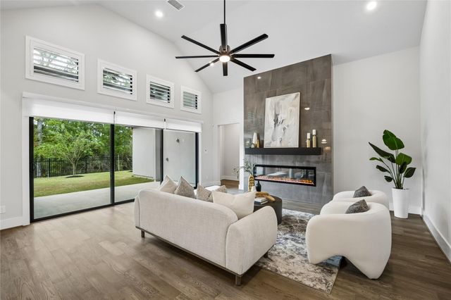 27720 Hazelbrook Lane, Spring, TX 77386