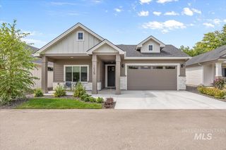 1529 N Parkshire Way, Meridian, ID 83642