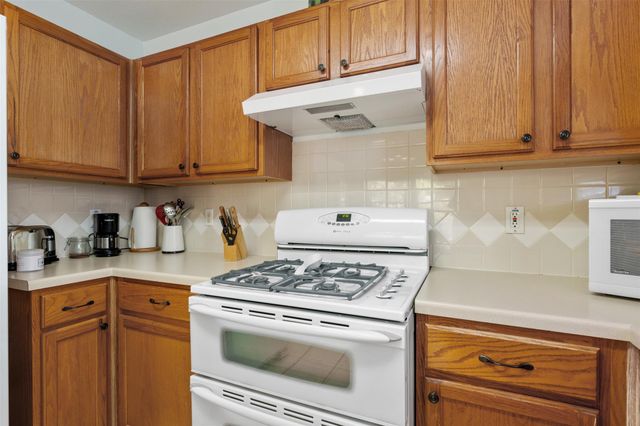 112 Rosemary CV, Georgetown, TX 78626