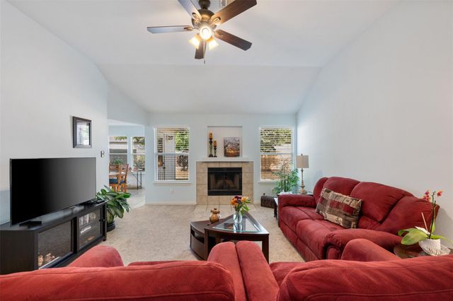 112 Rosemary CV, Georgetown, TX 78626