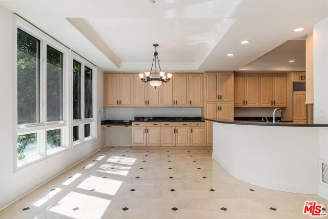 2370 Brookshire Lane, Los Angeles, CA 90077