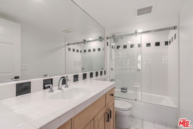 2370 Brookshire Lane, Los Angeles, CA 90077