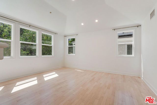 2370 Brookshire Lane, Los Angeles, CA 90077