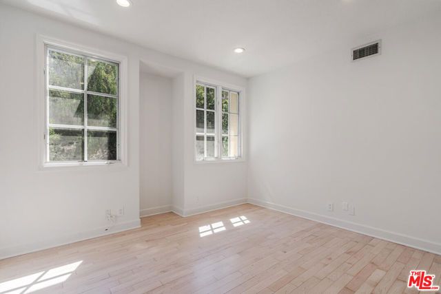 2370 Brookshire Lane, Los Angeles, CA 90077