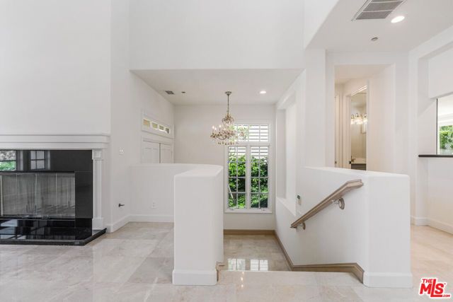 2370 Brookshire Lane, Los Angeles, CA 90077