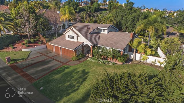 25641 Rapid Falls Road, Laguna Hills, CA 92653