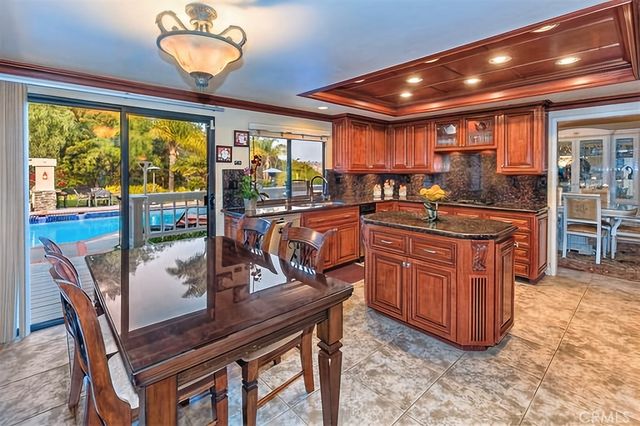 25641 Rapid Falls Road, Laguna Hills, CA 92653