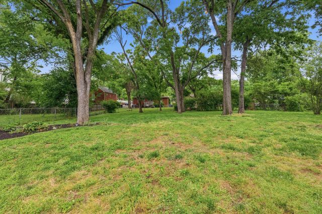 1116 Belvidere Dr, Nashville, TN 37204