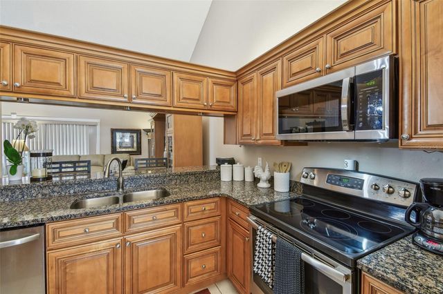 1801 E LAKE ROAD 20G, Palm Harbor, FL 34685