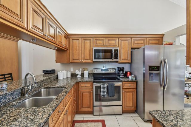 1801 E LAKE ROAD 20G, Palm Harbor, FL 34685