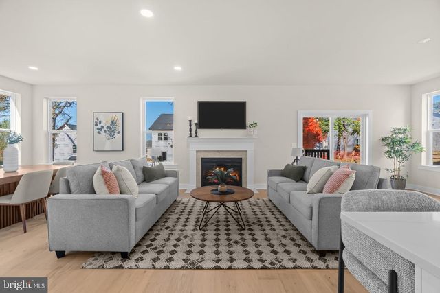 2237 OLD WELSH RD, Willow Grove, PA 19090