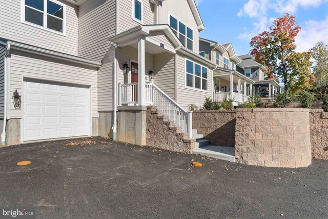 2237 OLD WELSH RD, Willow Grove, PA 19090